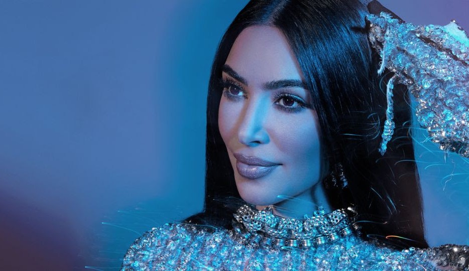 Kim Kardashian é escolhida para prêmio de Ícone Fashion 2021 no People's Choice Awards