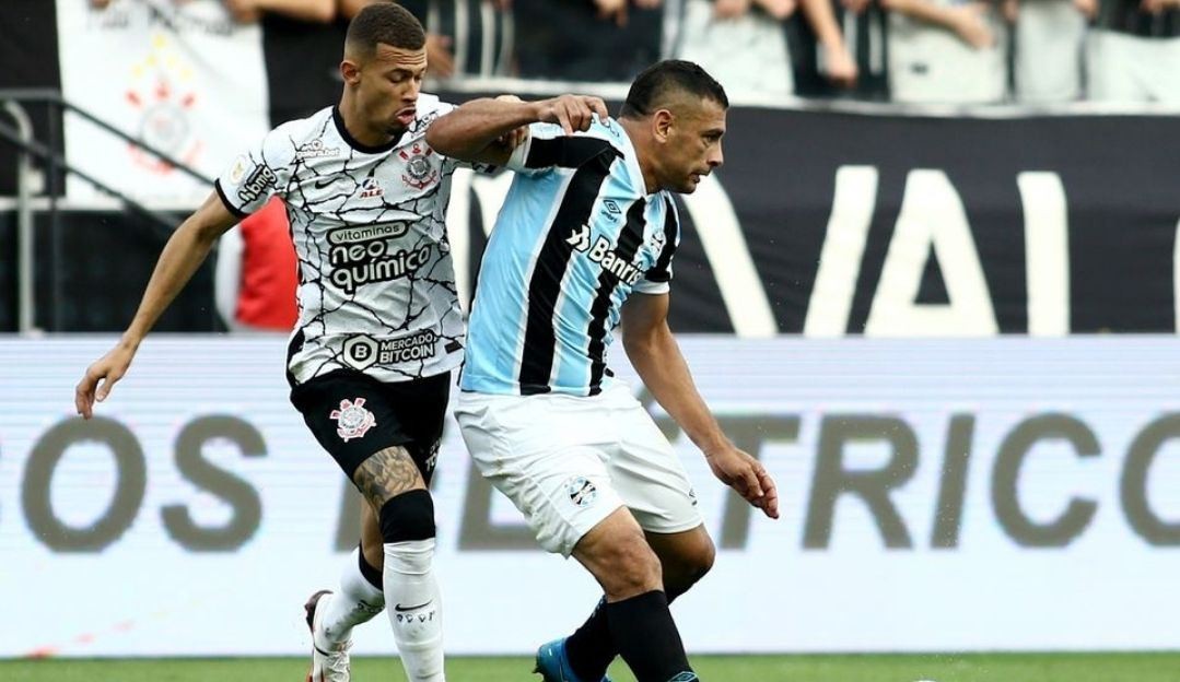 Grêmio empata com Corinthians e pode ser rebaixado nesta segunda