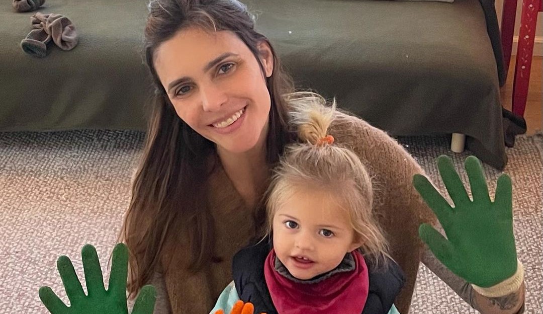 Fernanda Lima usa as redes sociais para falar sobre maternidade