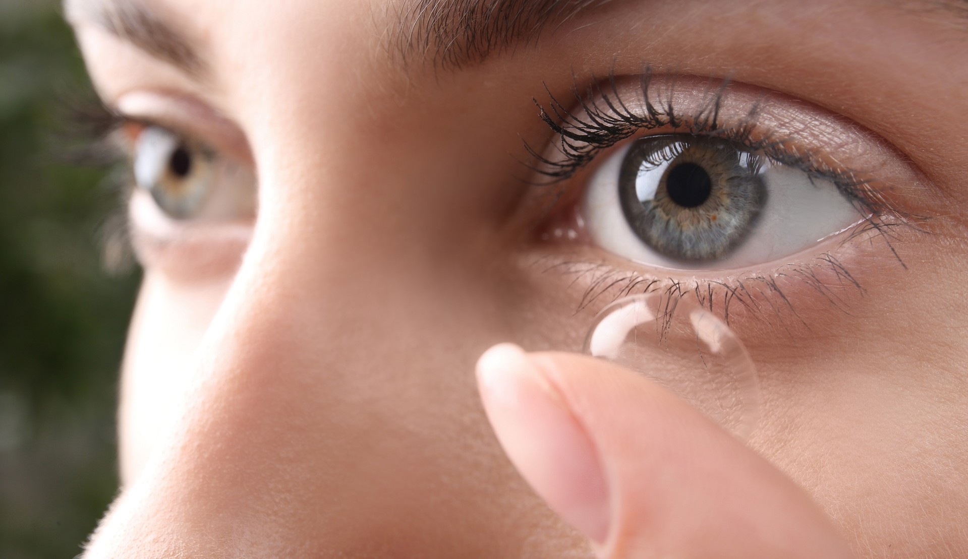 Lentes de contato: mau uso pode causar graves lesões nos olhos