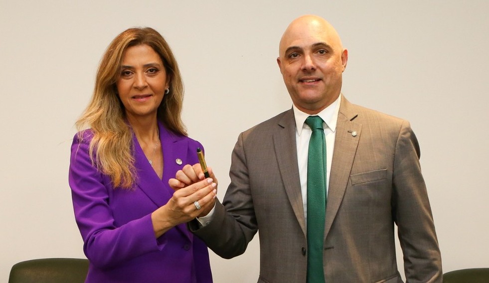 Leila assume a presidência do Palmeiras, em uma das fases mais vitoriosa do clube