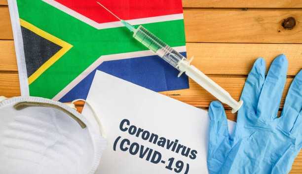 Variante ômicron causa poucas internações na África do Sul