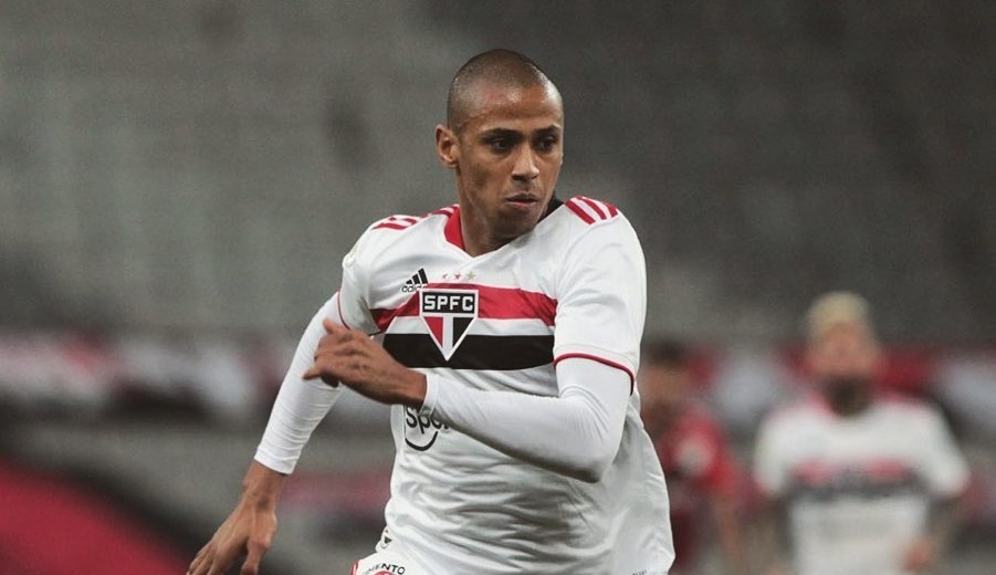 Em negociações entre São Paulo e Grêmio, Bruno Alves e Orejuela são contratados pelo tricolor Gaúcho