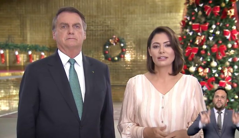 Bolsonaro evita temas políticos em pronunciamento de Natal