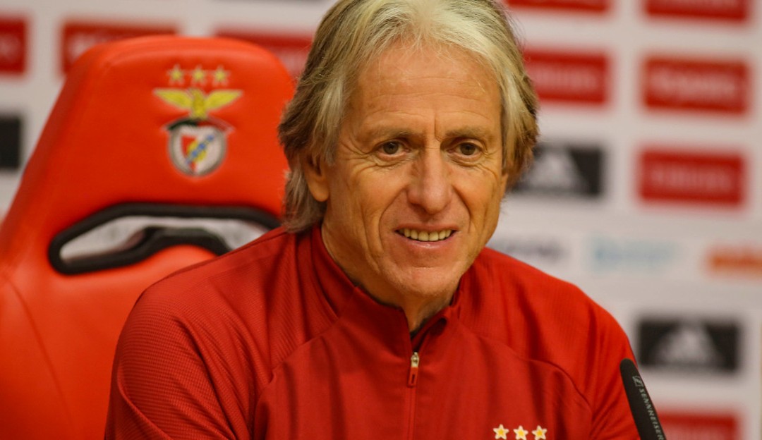 Jorge Jesus rescinde com Benfica, e novela com o Flamengo continua