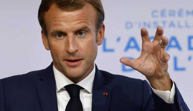 Emmanuel Macron diz querer “irritar” os não vacinados