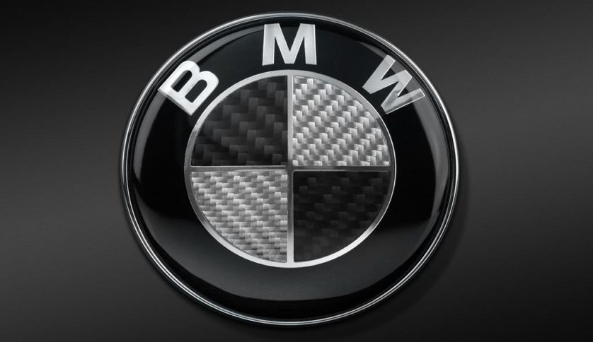 BMW afirma ter superado a Mercedes em vendas no ano de 2021 Lorena Bueri