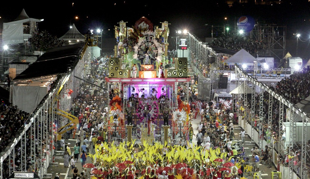Com 2 meses para o carnaval, desfile da Sapucaí corre risco de ser cancelado