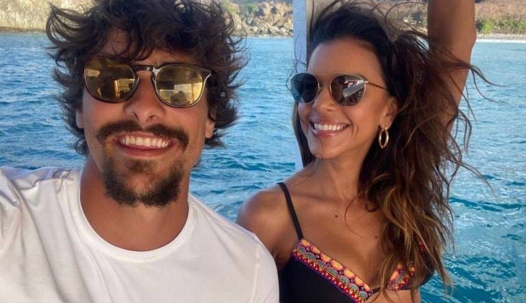 Mariana Rios passa fim de semana com Bruno Montaleone após negar envolvimento