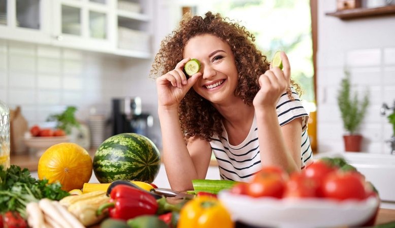 Alimentação adequada pode ajudar a suavizar os sintomas da ansiedade Lorena Bueri