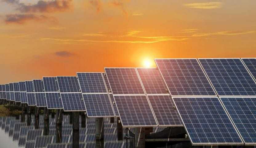 Geração própria de energia solar no Brasil já atraiu mais de R$ 44 bilhões em investimentos para o país, segundo a Absolar