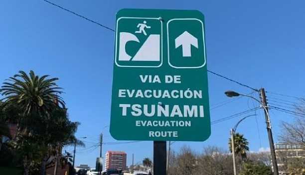 Vulcão Hunga Tonga provoca tsunami no Sul do pacífico 