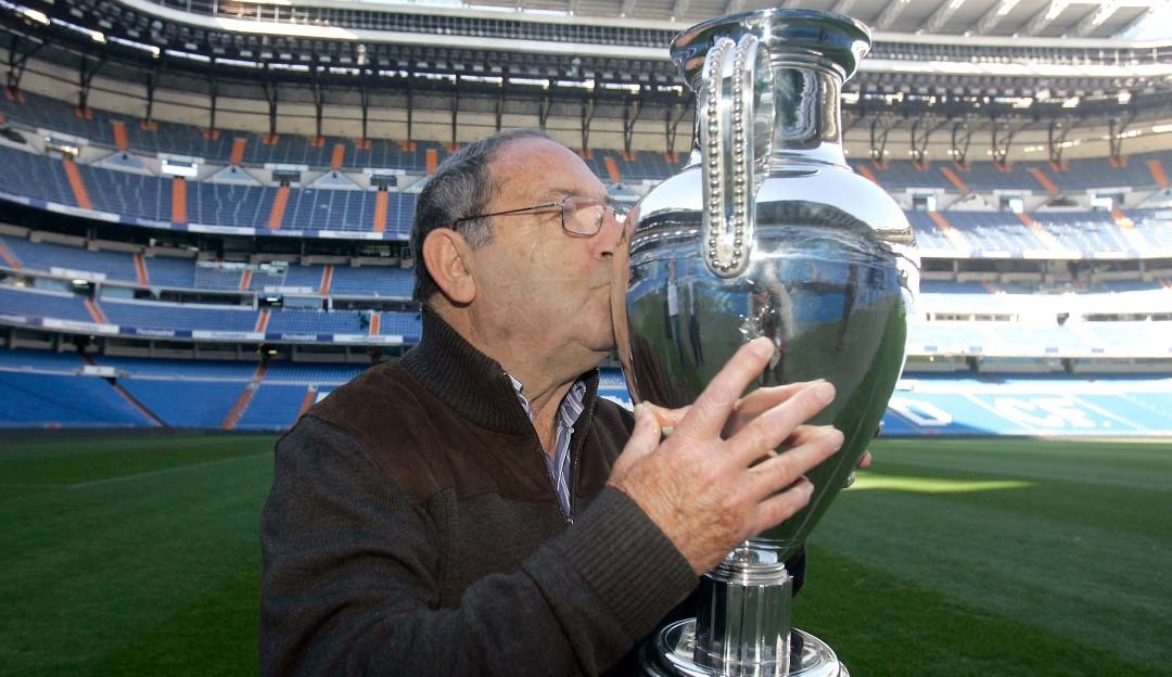 Morre Francisco Gento, ídolo histórico e maior campeão europeu do Real Madrid falece ao 88 anos de idade