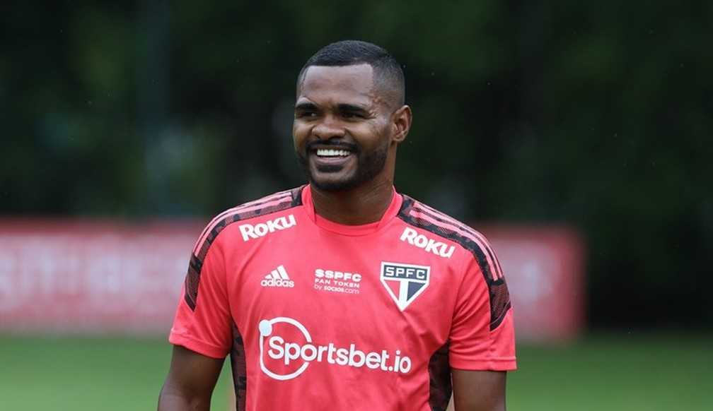 São Paulo tem dois dias para inscrever jogadores no Paulista Lorena Bueri