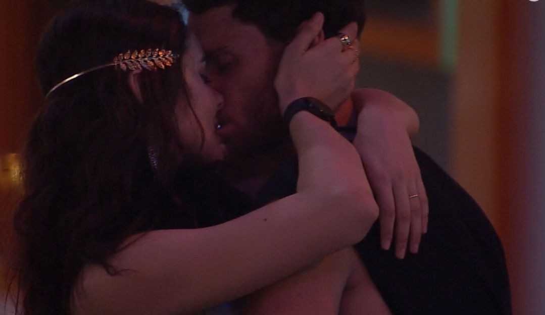 BBB22: Festa agita noite dos brothers e termina com beijo Lorena Bueri