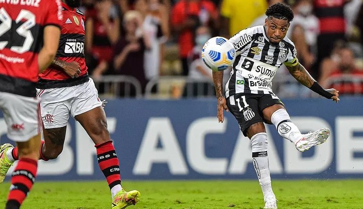 Nome de Marinho se torna opção em meio a negociação entre Flamengo e Al Hilal Lorena Bueri