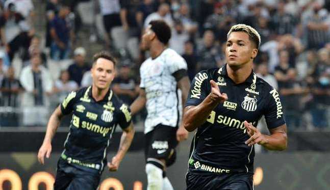 Santos vence o clássico contra o Corinthians de virada