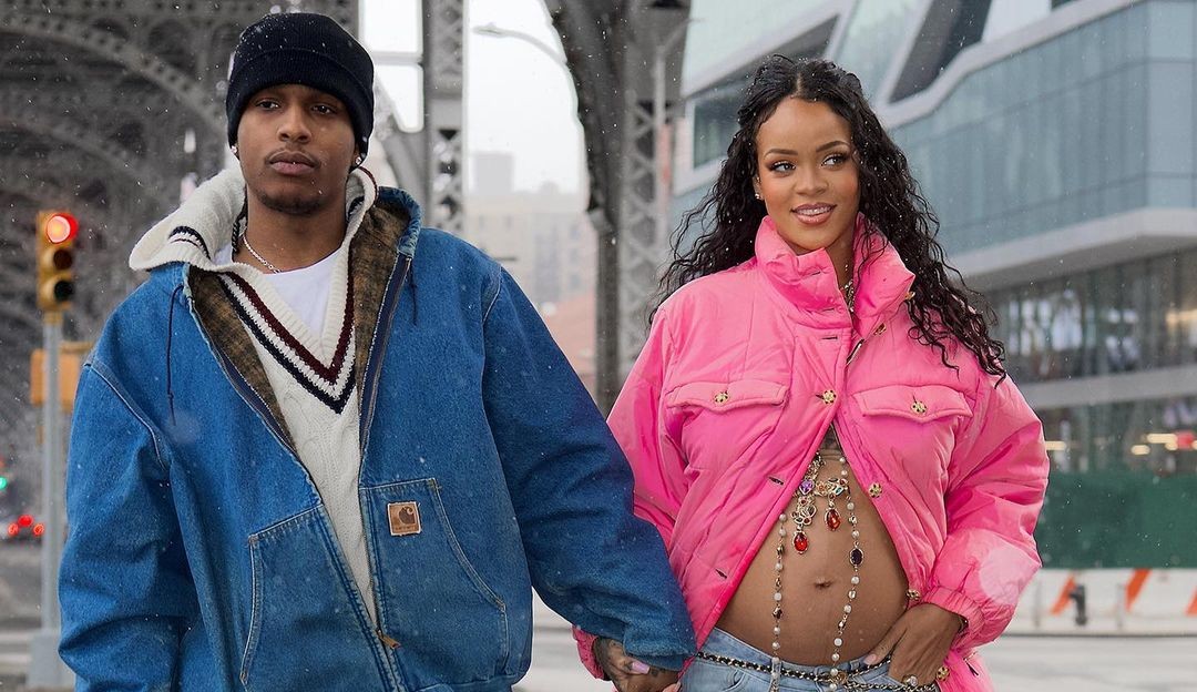 Rihanna exibe barriga de gravidez pela primeira vez no Instagram; famosos e fãs celebram a novidade