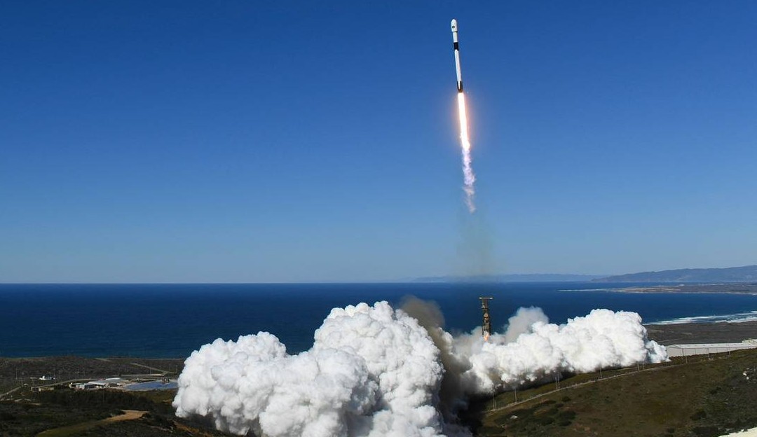Satélites da SpaceX são atingidos por tempestade geomagnética