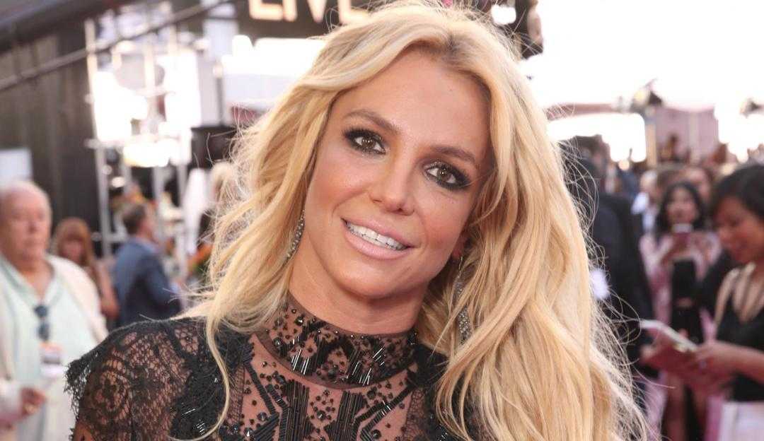 Britney Spears declara apoio ao “Free Britney” Lorena Bueri