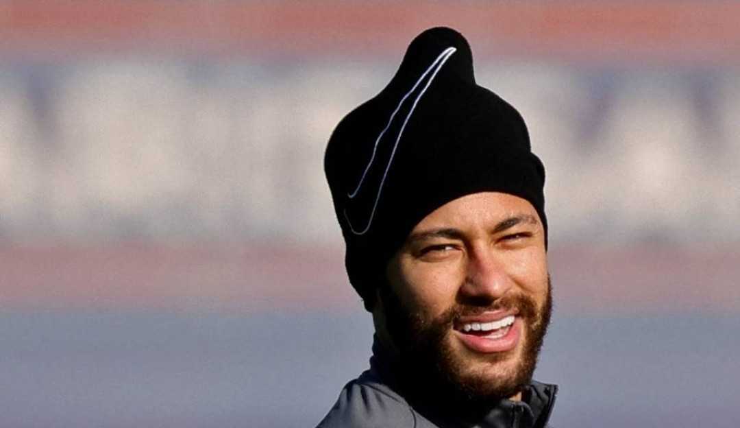 Neymar retorna a ser relacionado após dois meses 