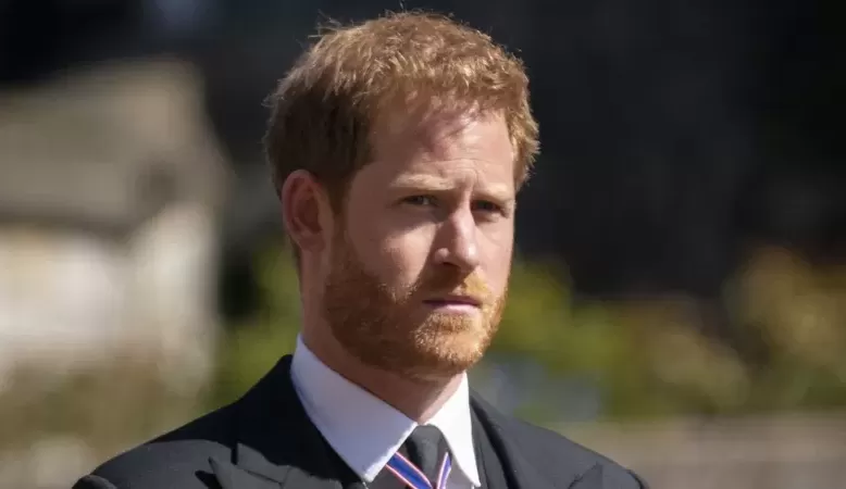 Princípe Harry está enfurecido com a oficialização da nova esposa de seu pai