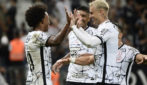 Após saída de Sylvinho, Corinthians tem três vitórias seguidas pelo Paulistão