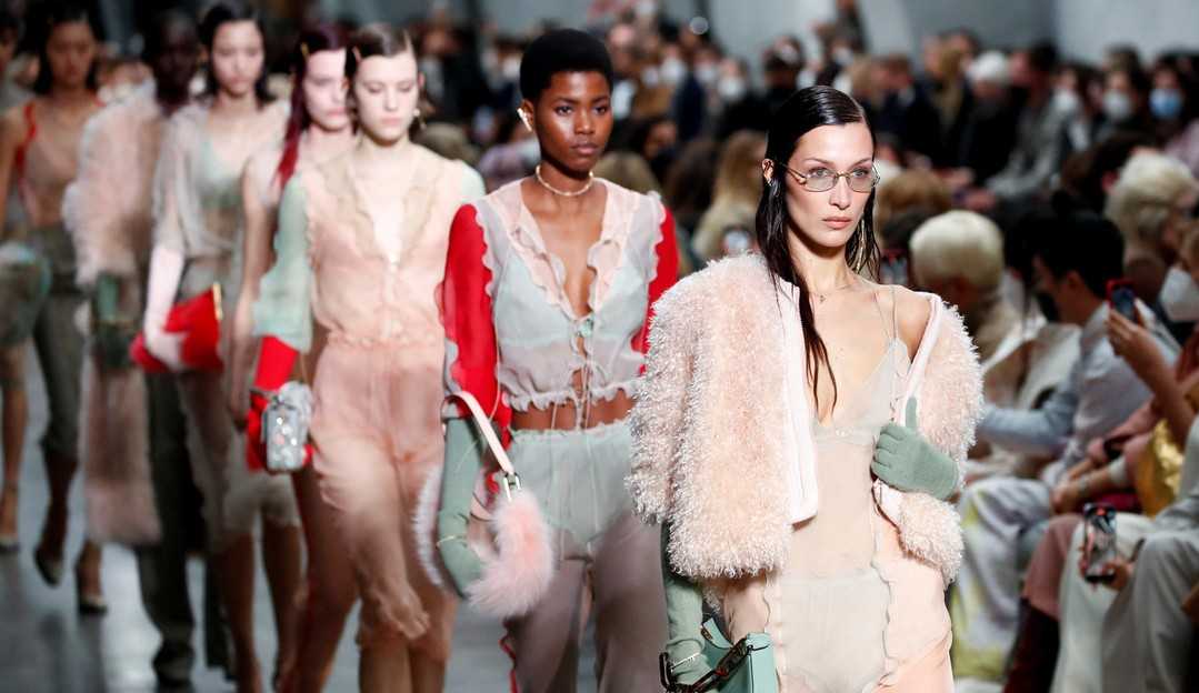 Semana de Moda de Milão começa com desfile da Fendi