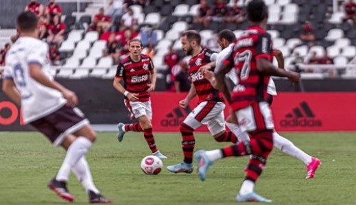 Flamengo oscila e não sai do empate contra o Resende