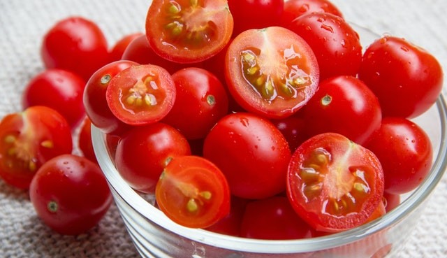 Conheça os benefícios do tomate para a saúde Lorena Bueri