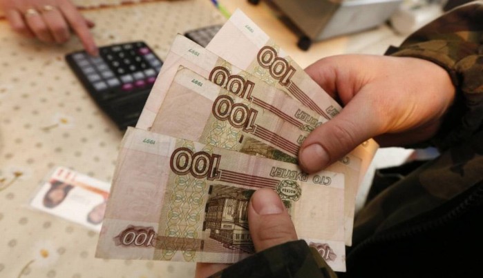 Economia russa é rebaixada quanto a capacidade de quitar suas dívidas Lorena Bueri