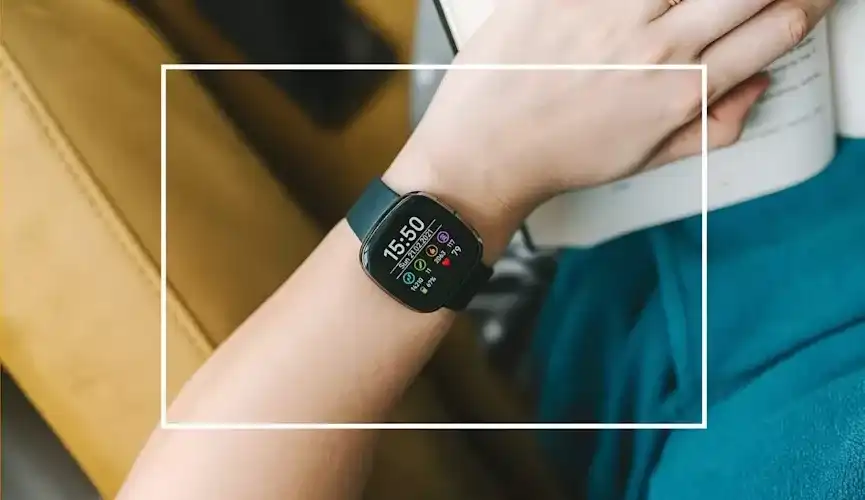 Fitbit faz recall de 1,7 milhão de usuários de smartwatches por causa de queimaduras