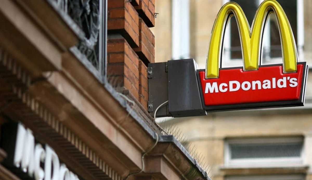 McDonald's anuncia que vai fechar suas unidades na Rússia temporariamente