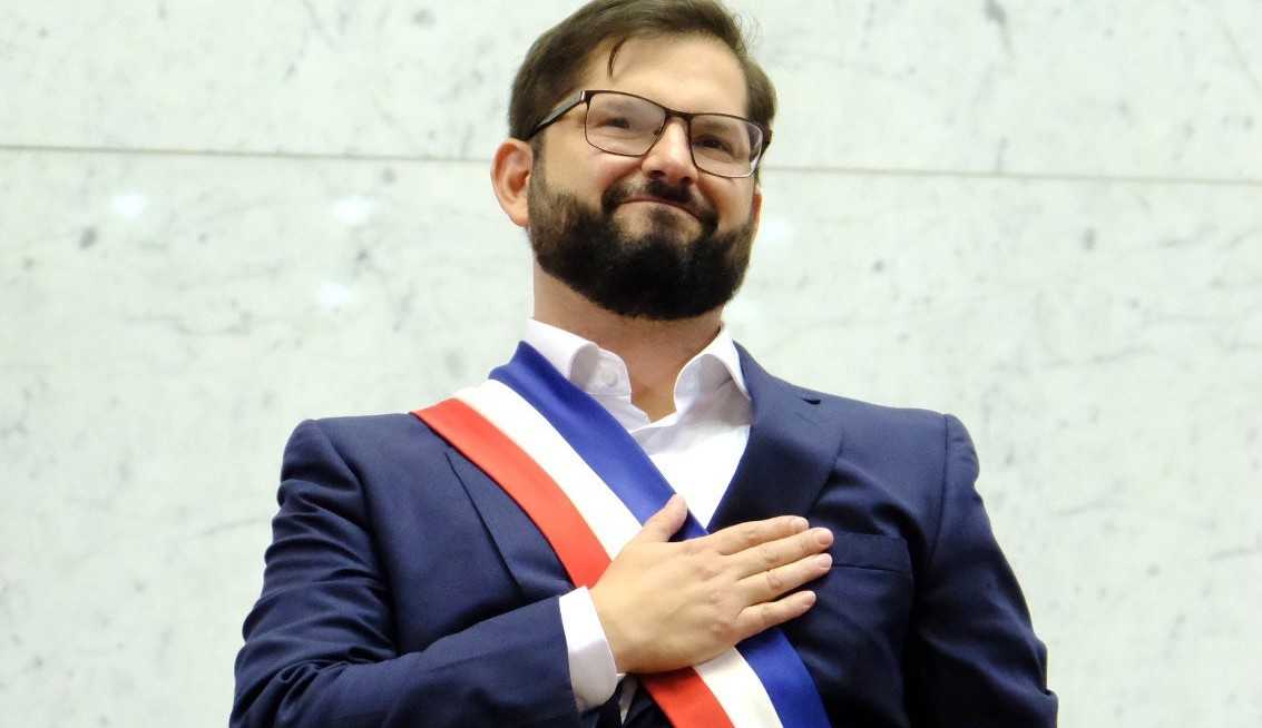 O esquerdista Gabriel Boric toma posse da presidência chilena 