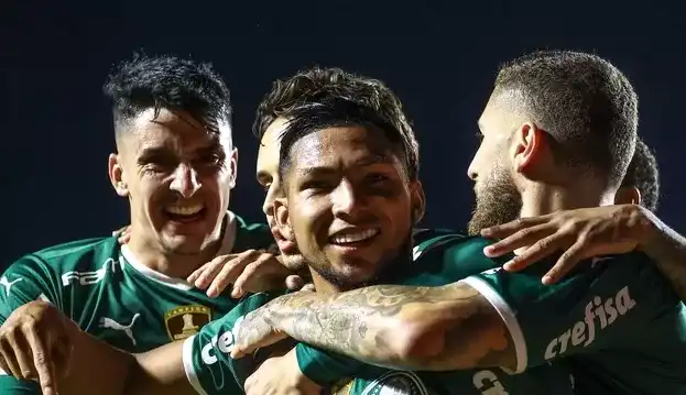 Palmeiras vence clássico contra São Paulo Lorena Bueri