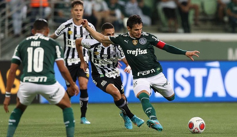 Palmeiras vence clássico contra o Santos