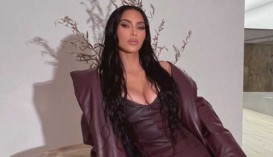 Kanye West faz insinuações a respeito de Kim Kardashian e drogas
