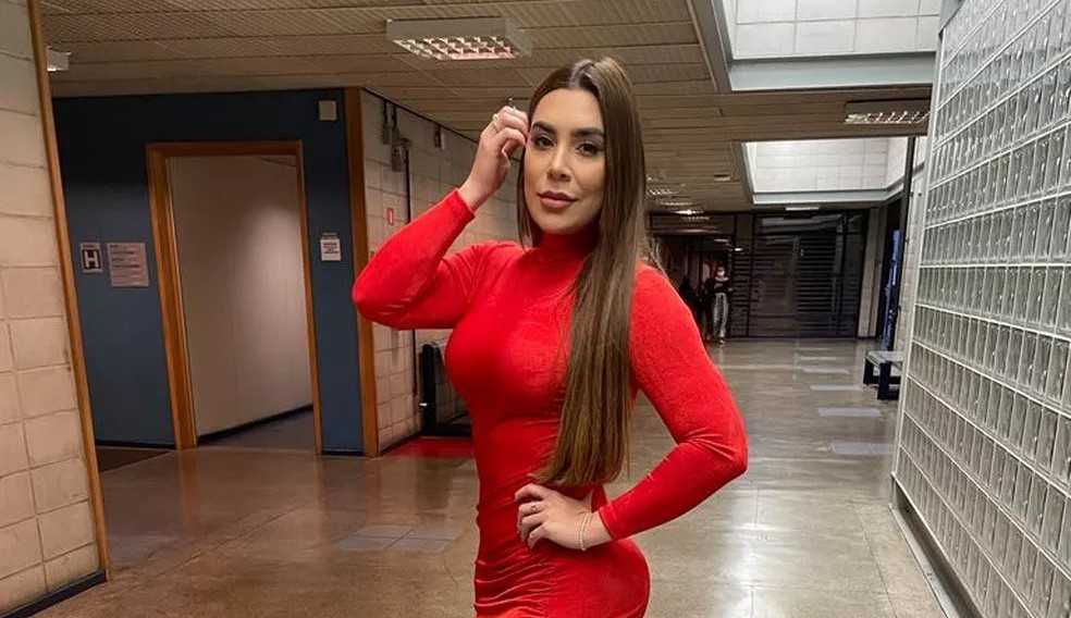 BBB22: Naiara Azevedo revela mágoas com ex-BBBs e vira meme Lorena Bueri