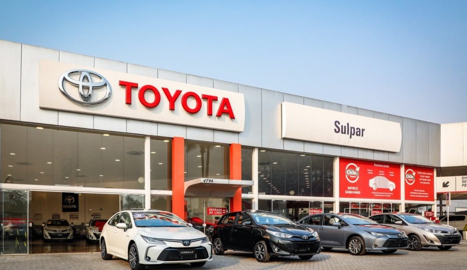 Toyota planeja fazer corte de 17% na produção global no mês de abril  Lorena Bueri