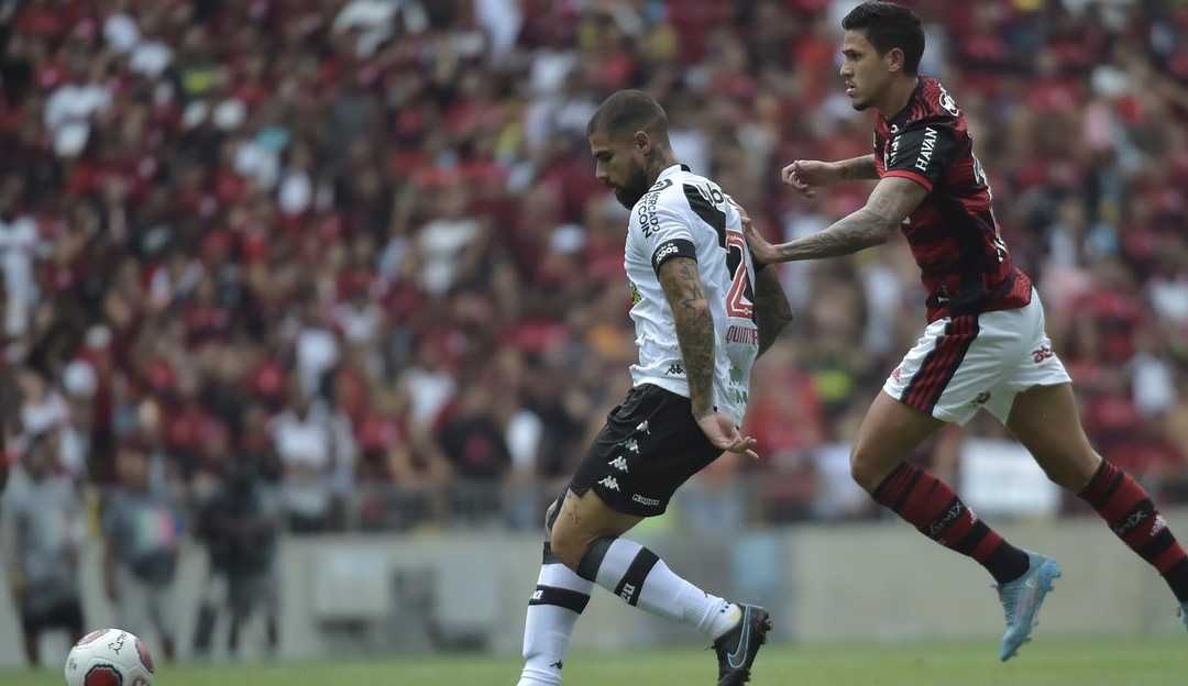 Flamengo vence novamente o Vasco e está na final do Campeonato Carioca Lorena Bueri