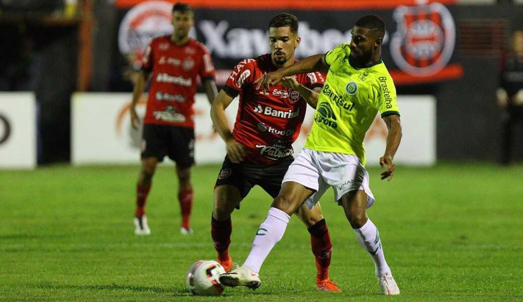 Ypiranga vence Brasil de Pelotas e garante vaga histórica na final do Campeonato Gaúcho Lorena Bueri