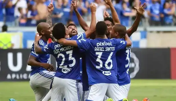 Cruzeiro vence o Athletic e volta à final do estadual após dois anos Lorena Bueri