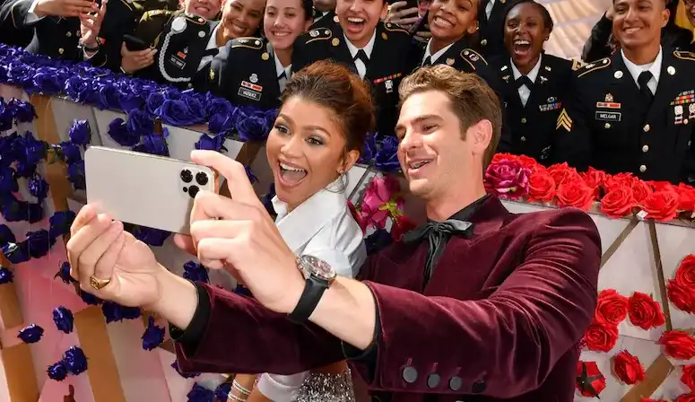 Selfies repletas de estrelas e fotos épicas de bastidores marcam o Oscar 2022 Lorena Bueri