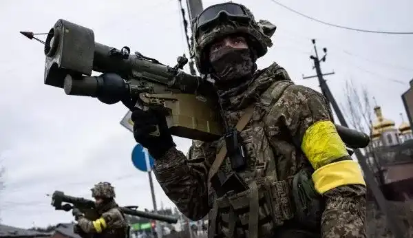 Rússia retira parte de suas tropas em Kiev