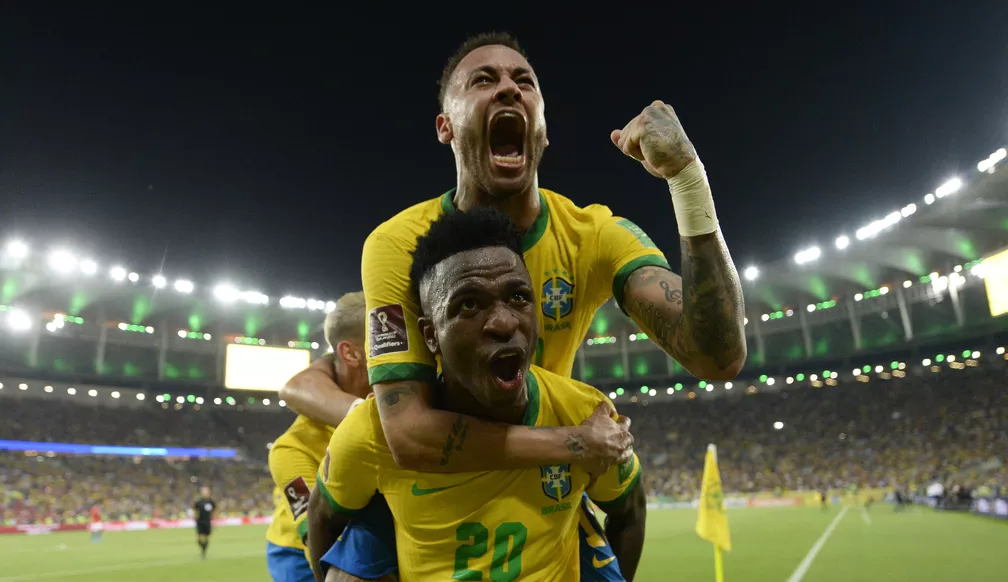 FIFA divulga ranking atualizado com Brasil em primeiro e a divisão dos potes para o sorteio dos grupos da Copa do Mundo Lorena Bueri