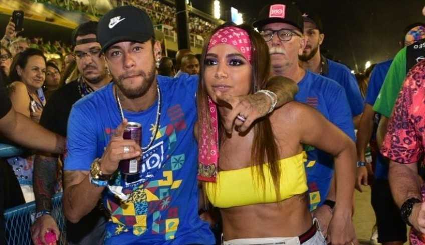 Neymar entrega malemolência em challenge da música 'Envolver' Lorena Bueri