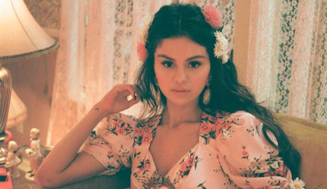 Selena Gomez fala pela primeira vez sobre diagnóstico de transtorno bipolar; confira Lorena Bueri