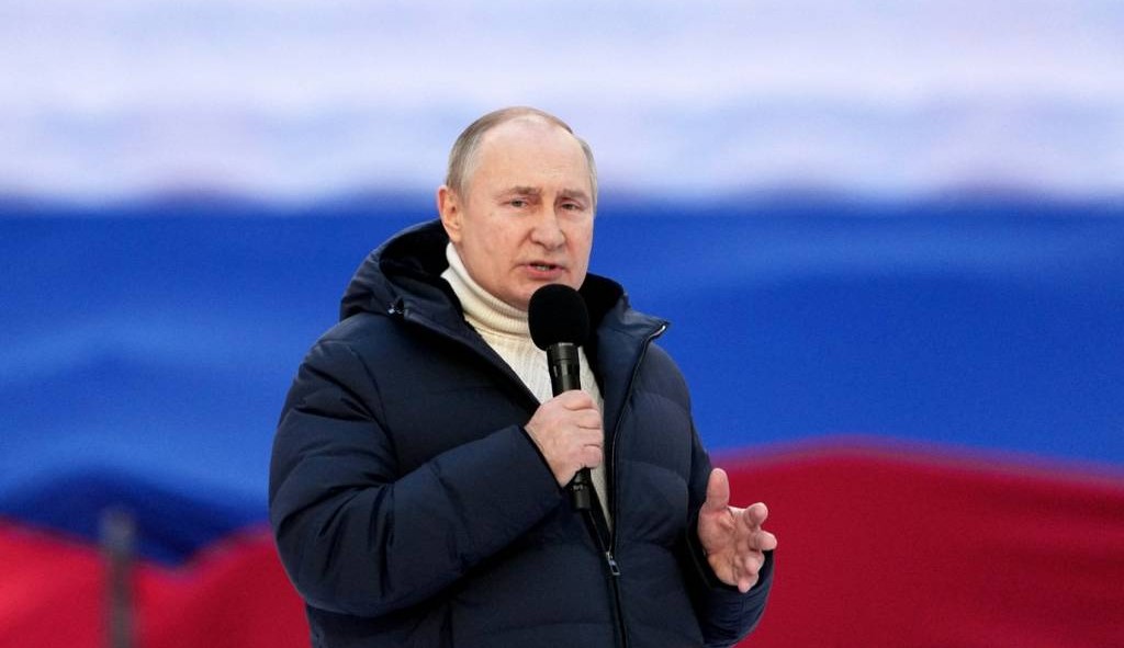 EUA impõe sanções contra filhas de Putin e Kremlin fica perplexo com decisão