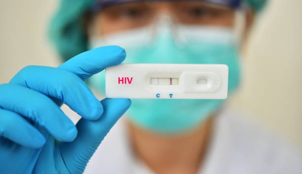 Tratamento de HIV é garantido na Ucrânia por um ano