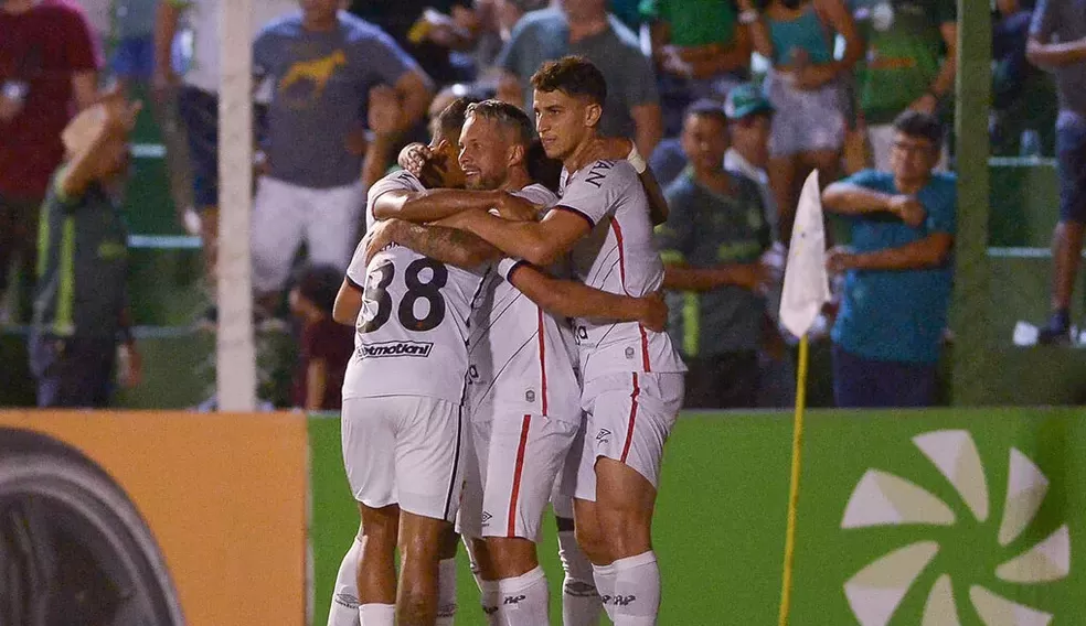Copa do Brasil: Athletico Paranaense vence Tocantinópolis em partida recheada de gols